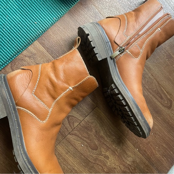 Franco Sarto boots - Picture 2 of 7